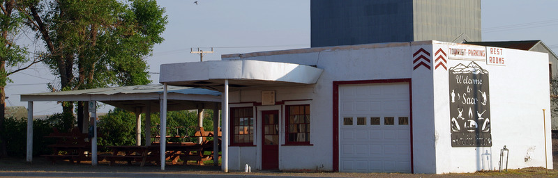 H. Earl Clack Service Station, Saco, MT