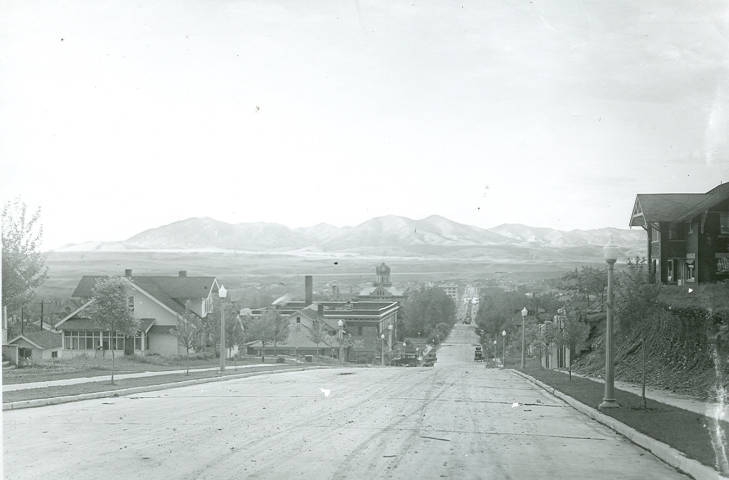 Lewistown Montana Main Street Hill