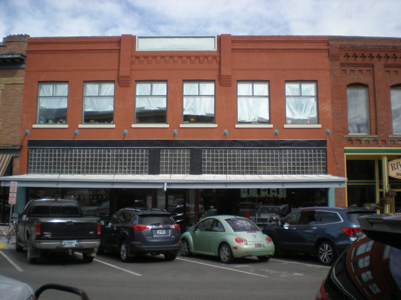 103-107 S. Main St., Livingston