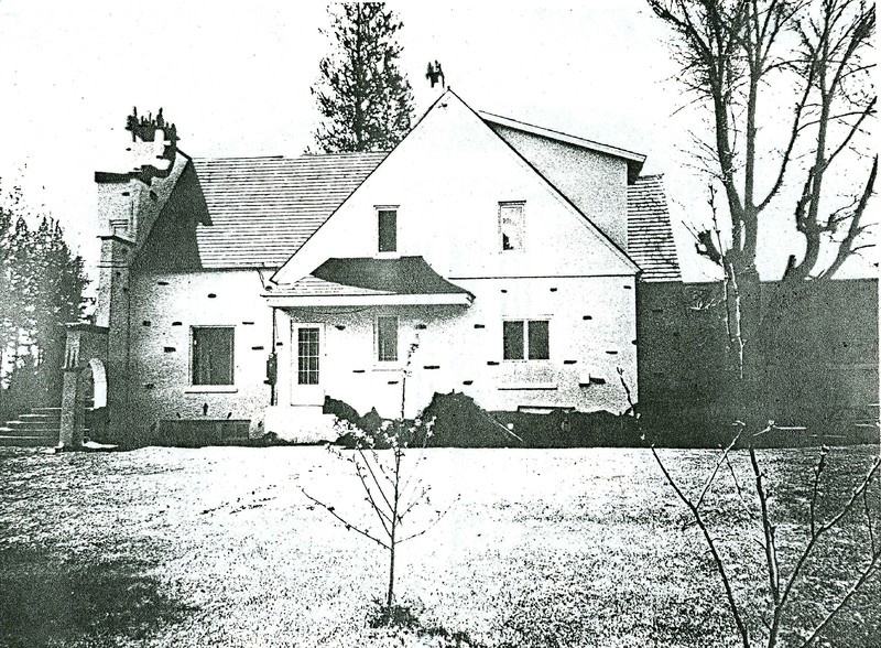 Ray E. Taylor House