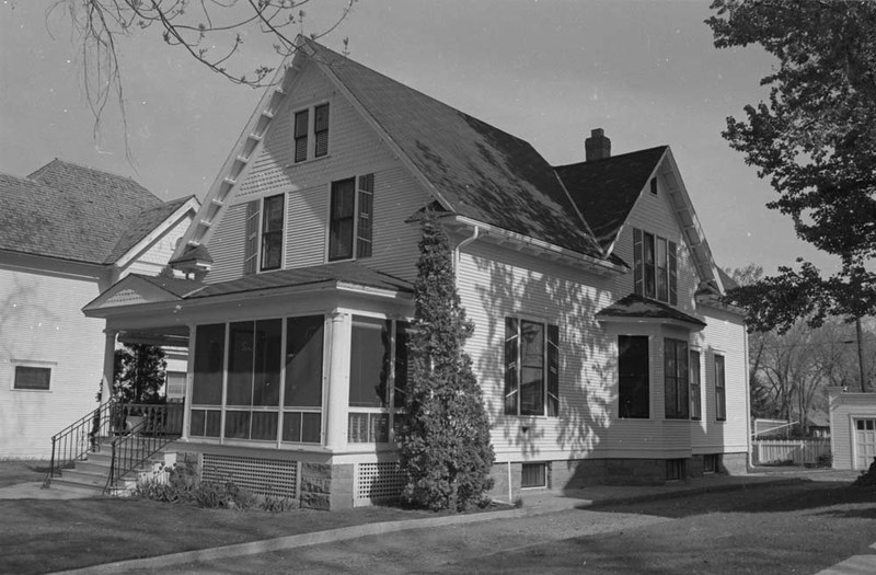C.E. Davis Residence