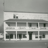 Daniels County Courthouse, streetview