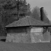 Woodland Park- warming hut