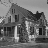 C.E. Davis Residence